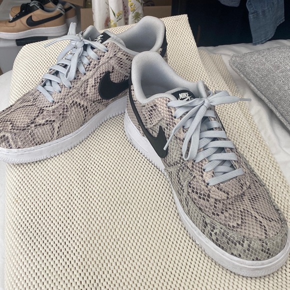 Nike snakeskin - Picture 1 of 2